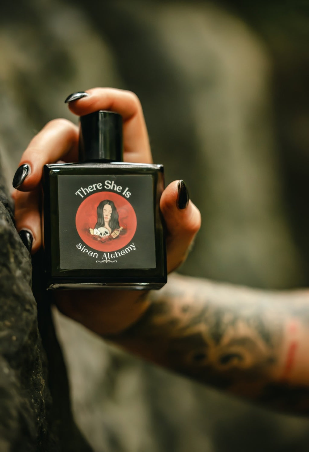 There She Is - Extrait De Parfum